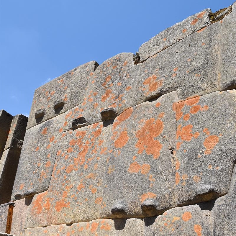 Mur du temple du soleil Ollantaytambo